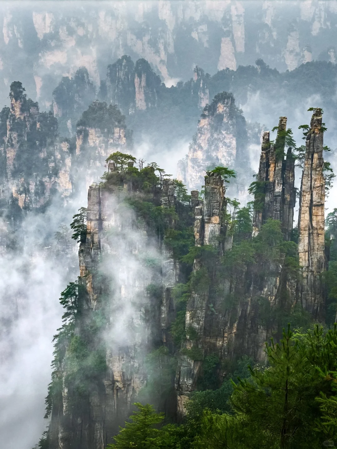 Zhangjiajie+Fenghuang Ancient Town 5-Day Tour