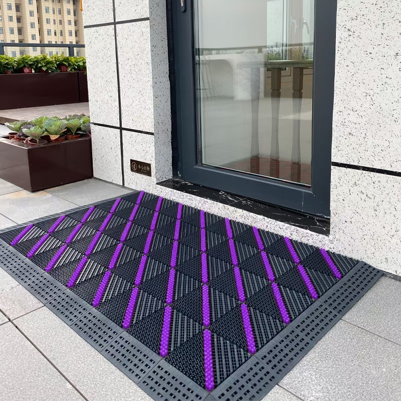 Three-in-one floor mat