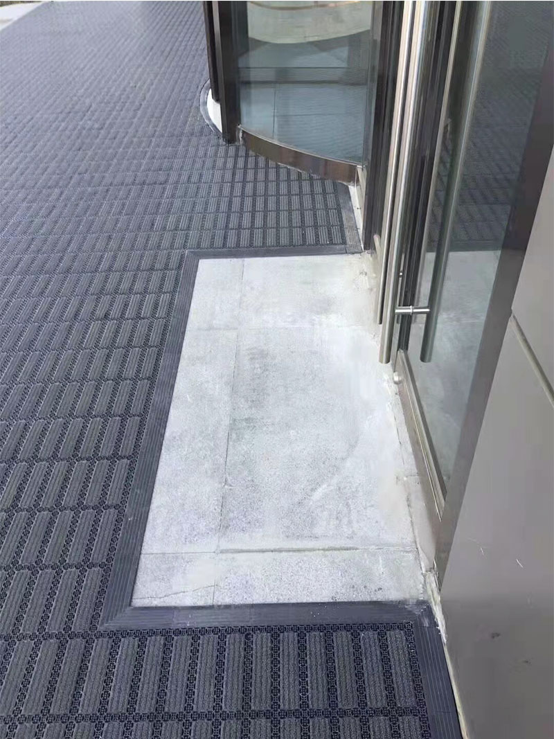 Three carpet dust-removing floor MATS