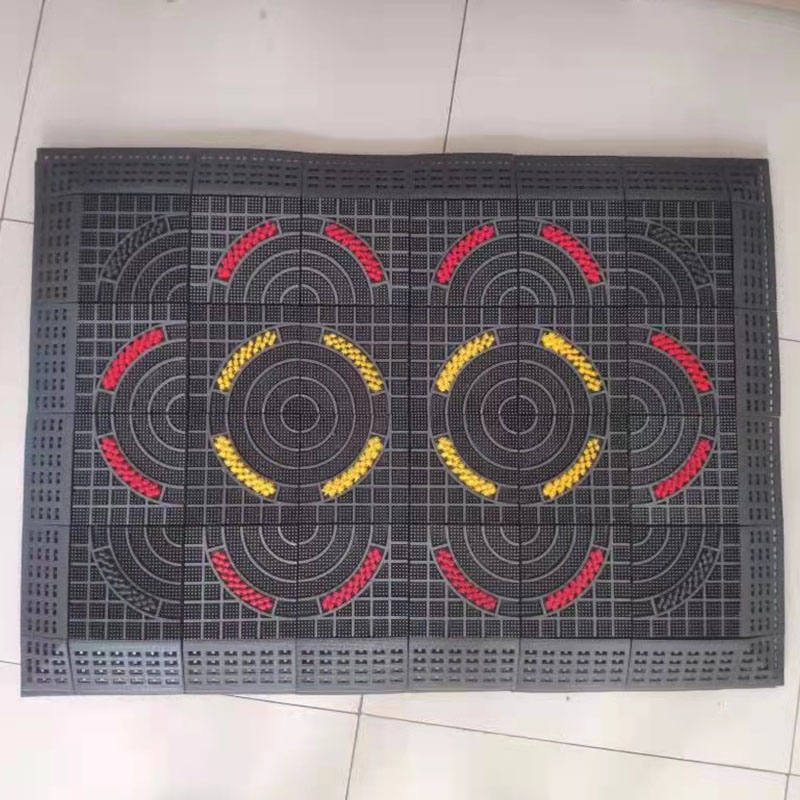 Circular spliced floor mat