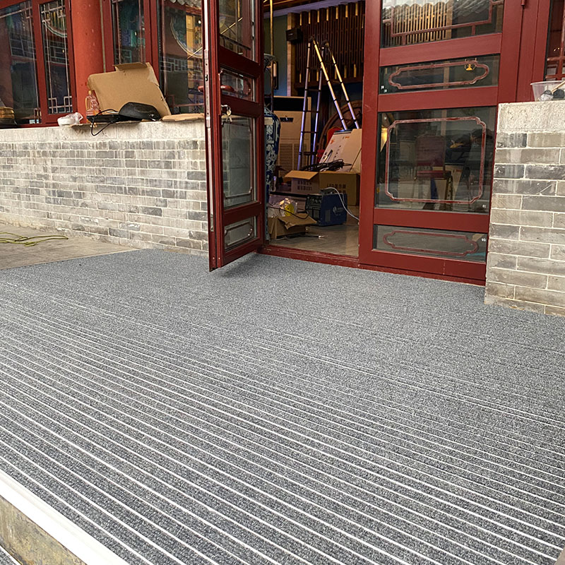 Flat-laid aluminum alloy