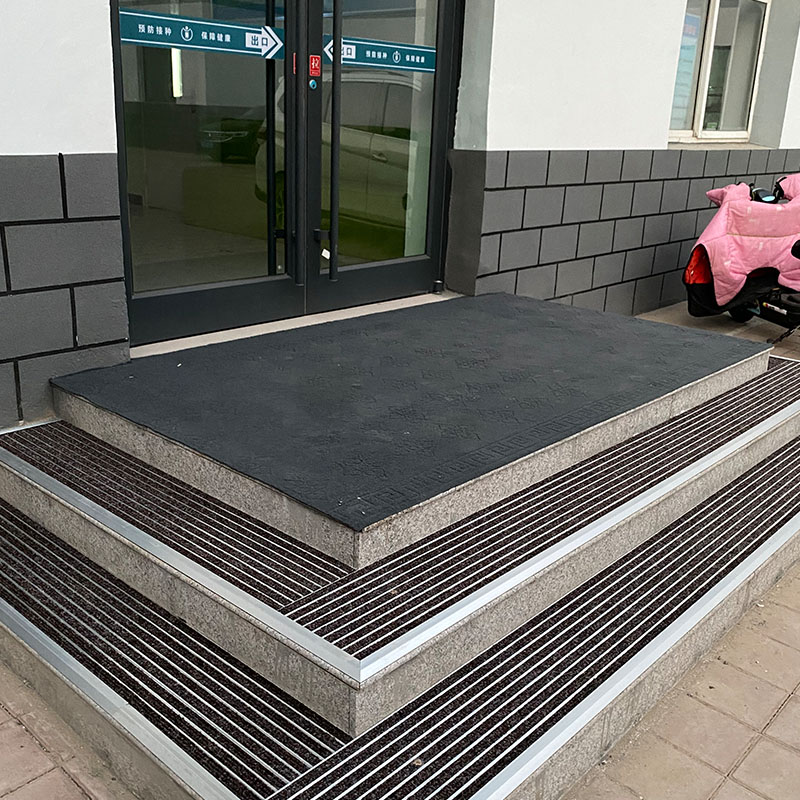 Flat-laid aluminum alloy