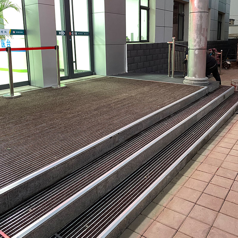 Flat-laid aluminum alloy