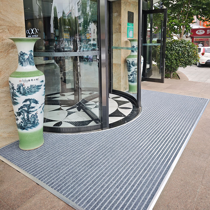 Flat-laid aluminum alloy