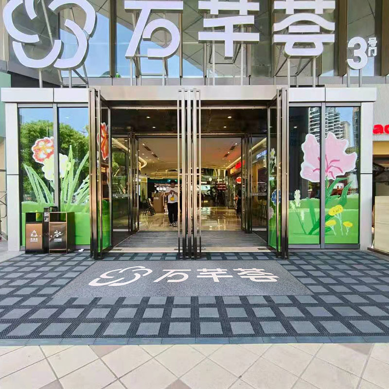 Customized logo for M9300 floor mat