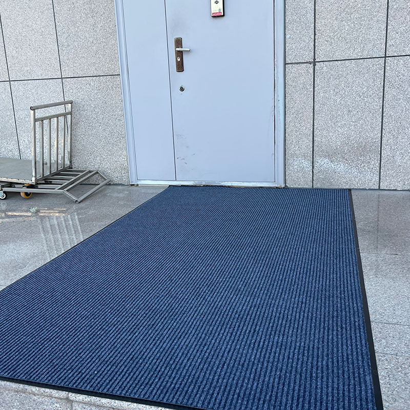 Pineapple patterned carpet