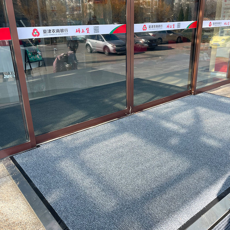 Pineapple patterned carpet