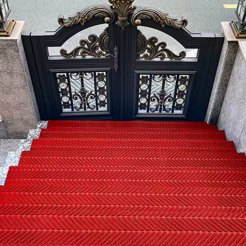 Tire-patterned carpet