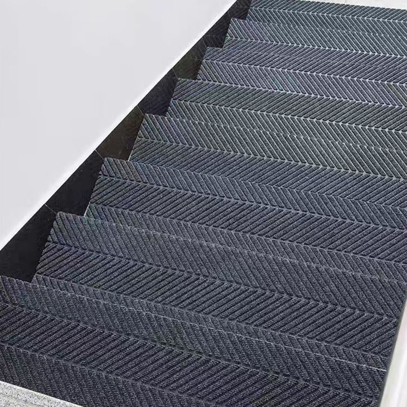 Tire-patterned carpet