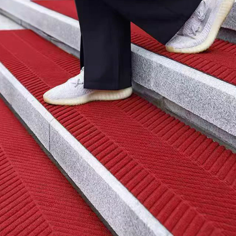 Tire-patterned carpet