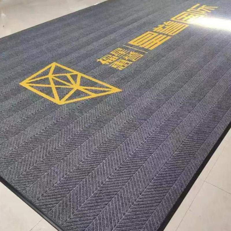 Tire-patterned carpet