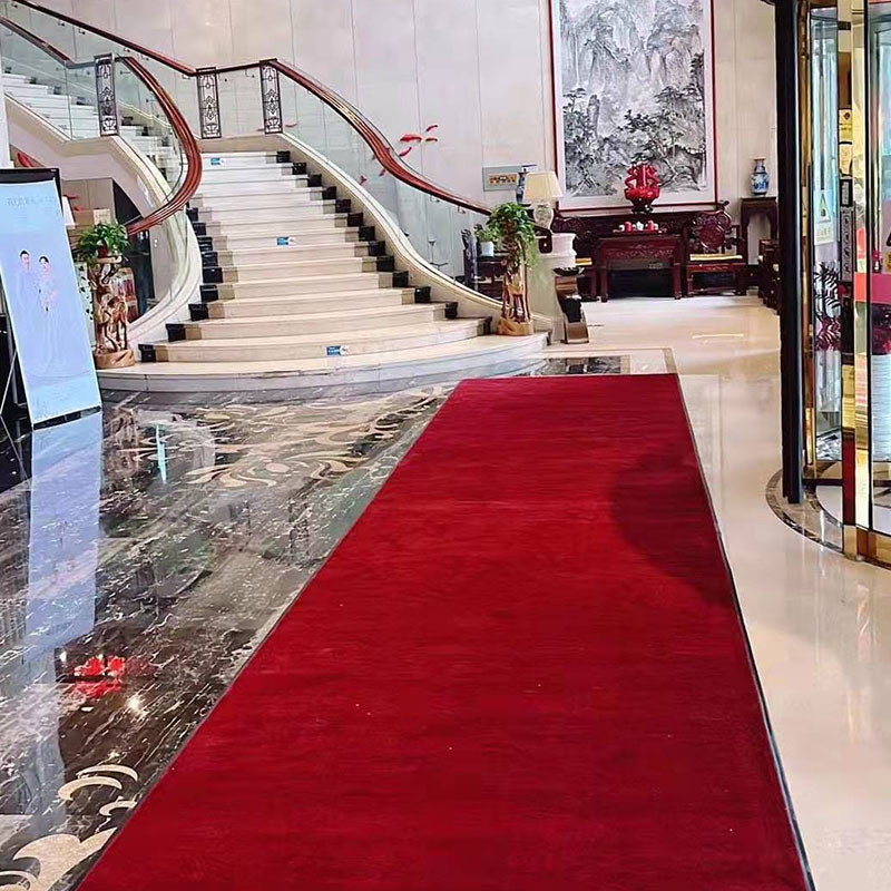 Plush absorbent carpet