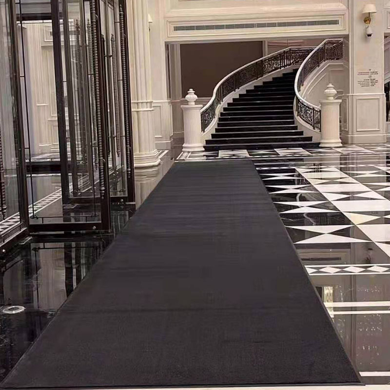 Plush absorbent carpet