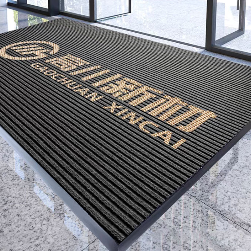 Three-striped carpet