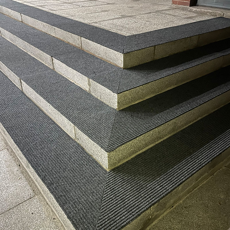 Double-striped carpet