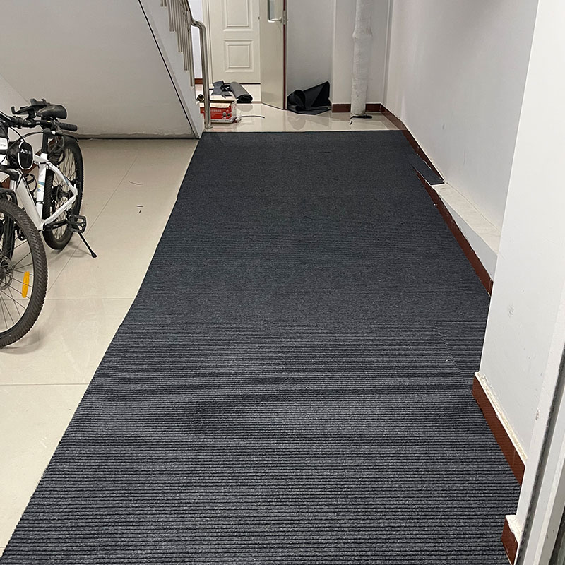 Double-striped carpet