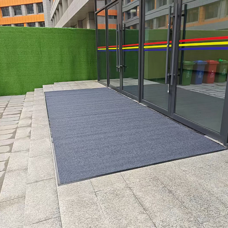 Double-striped carpet