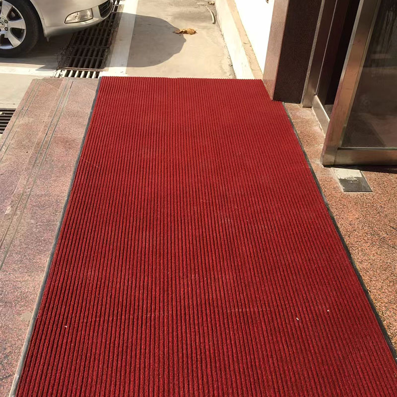 Double-striped carpet