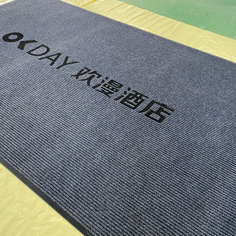 Double-striped carpet