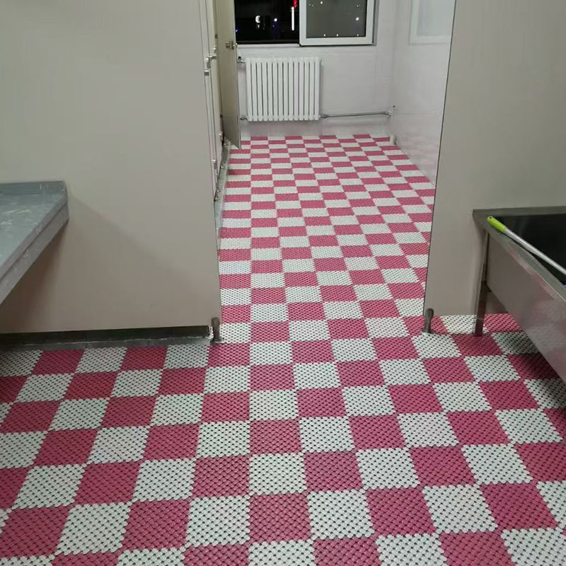 Bathroom anti-slip mat