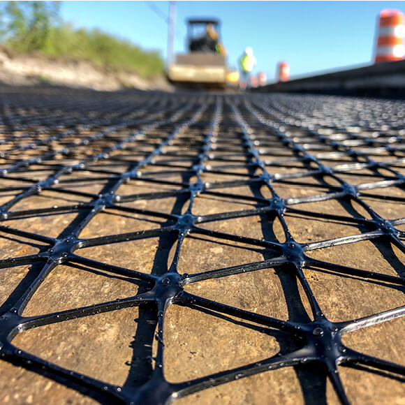 Triaxial plastic geogrid