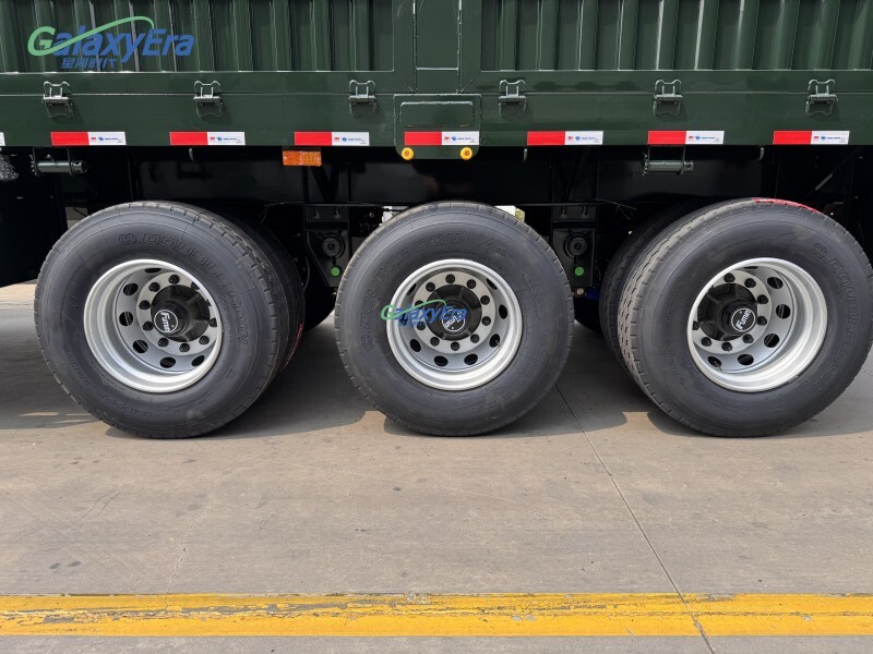 12.5M Fence Semi Trailer