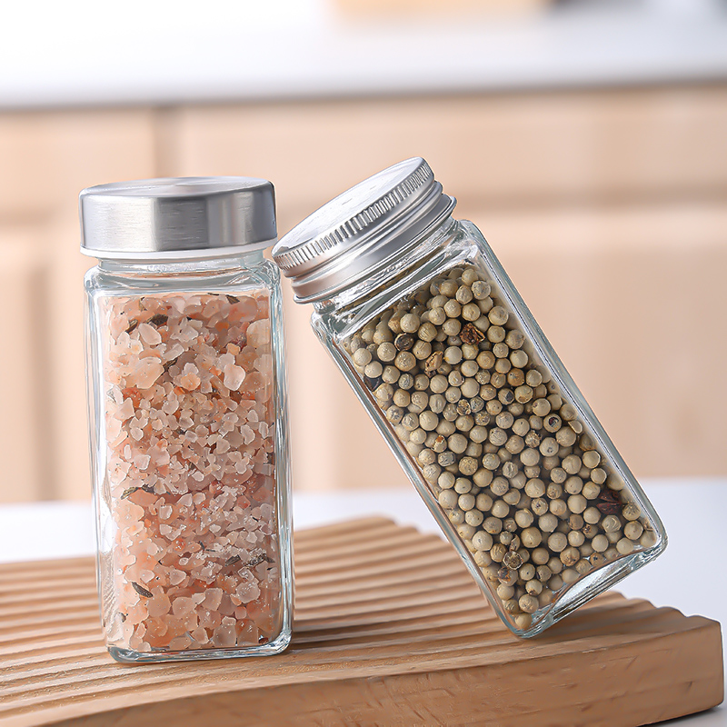 لوازم عرض النوافذ