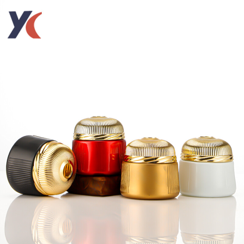 جرة كريمة زجاجية فارغة