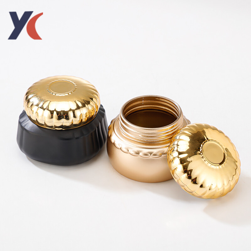 برطمانات العلاج بالروائح العطرية