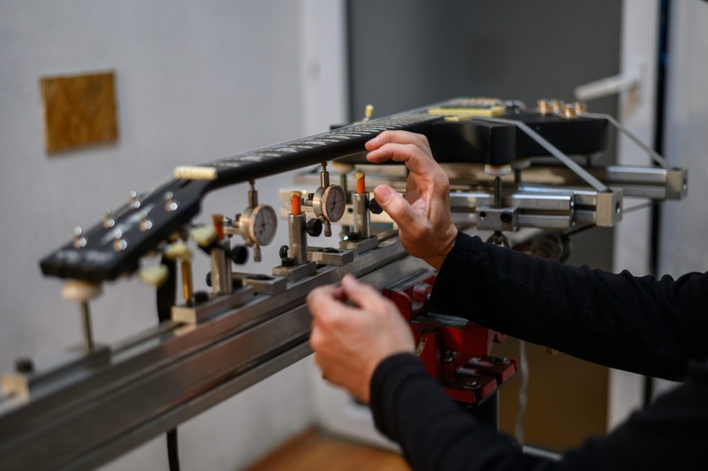 How to Play Viola Like a Pro in 30 Days