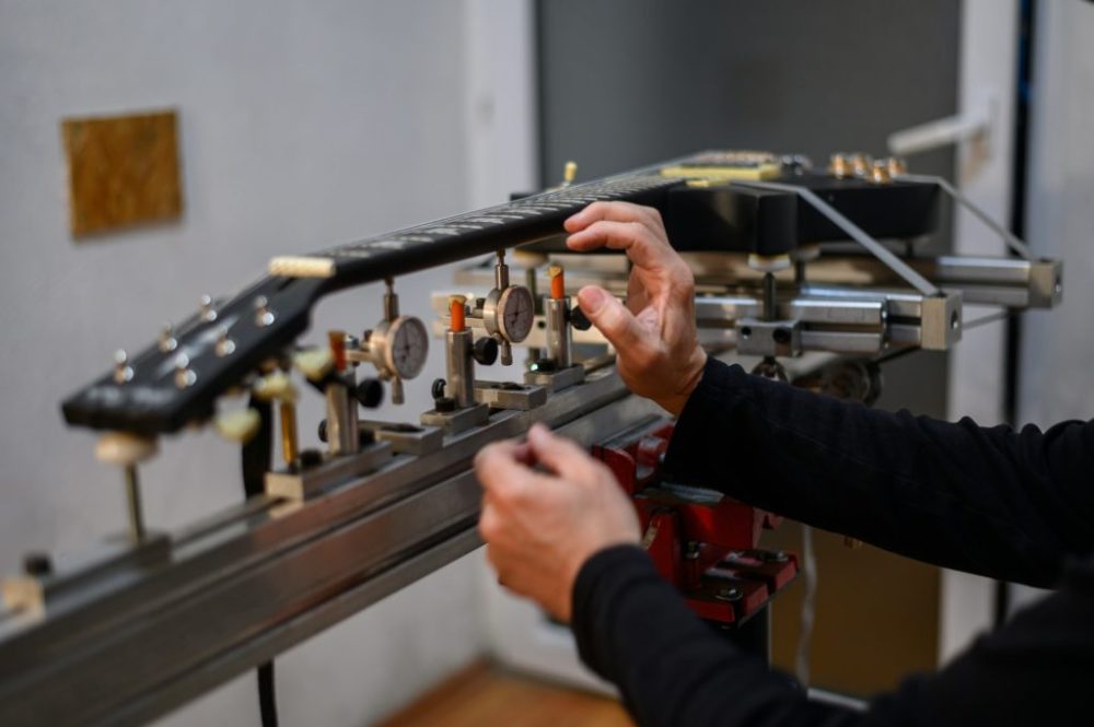 How to Play Viola Like a Pro in 30 Days