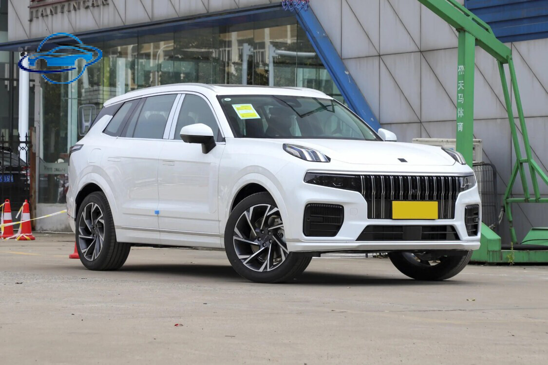 Lynk & Co 09