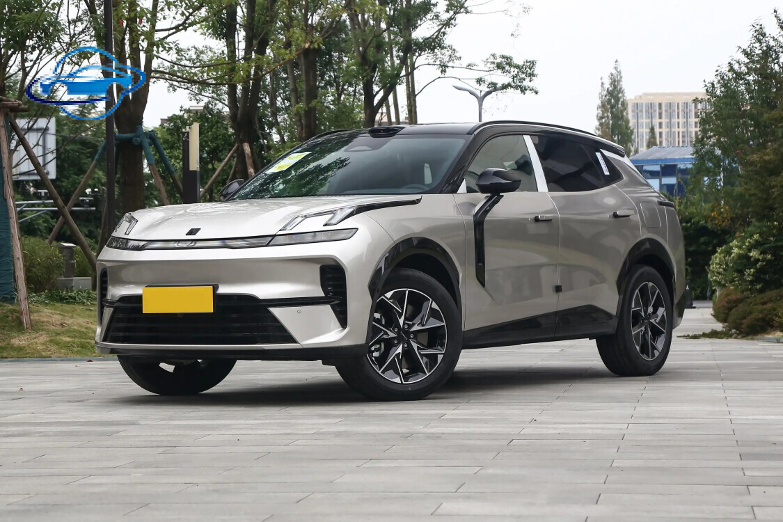 Lynk & Co 08 EM-P