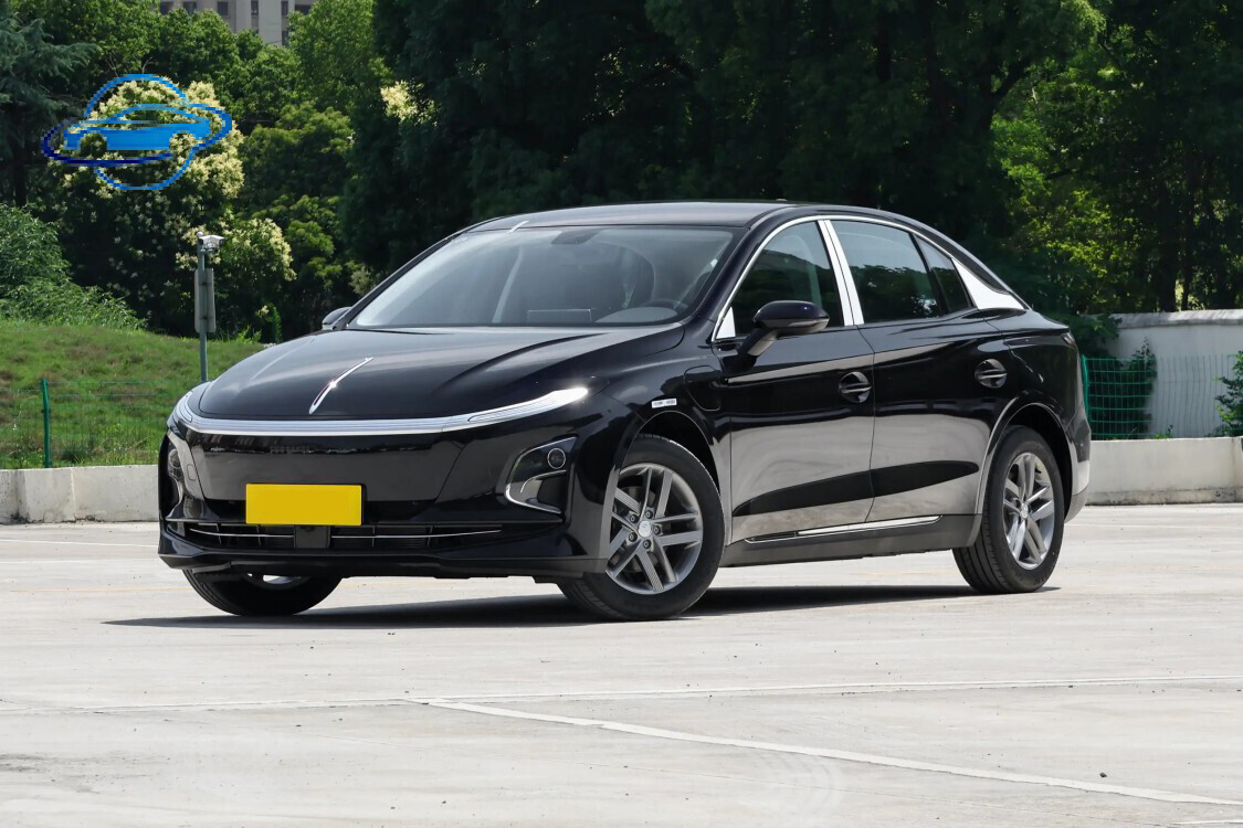 Hongqi E-QM5  2025