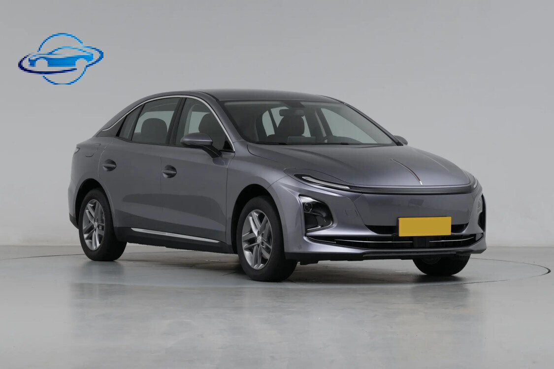Hongqi E-QM5  2025