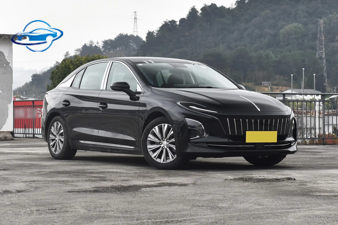 Hongqi E-QM5  2024