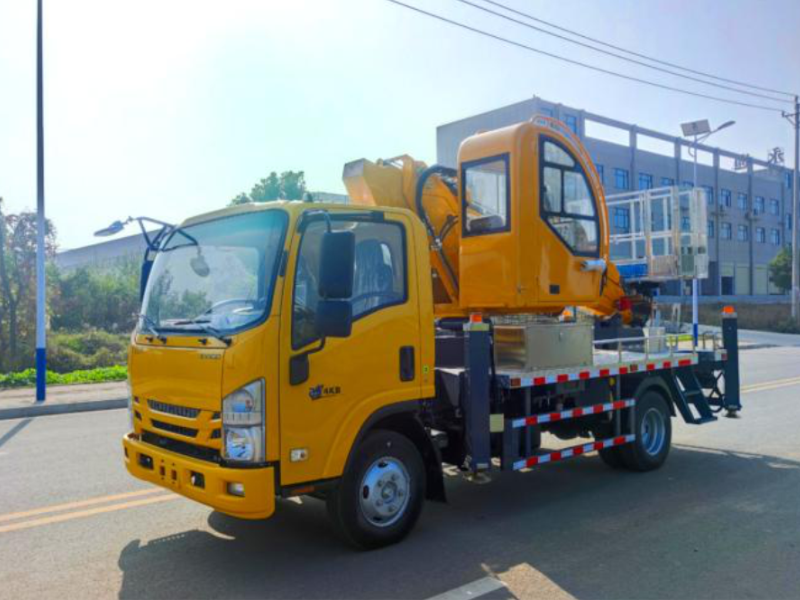 Isuzu 28-meter aerial work vehicle