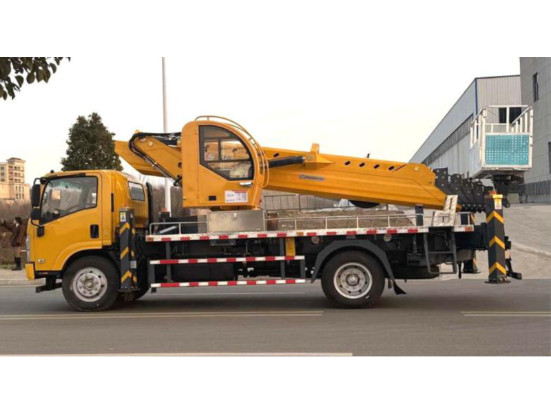Isuzu 36-meter aerial work vehicle