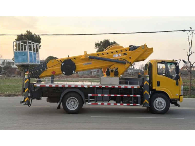 Isuzu 36-meter aerial work vehicle