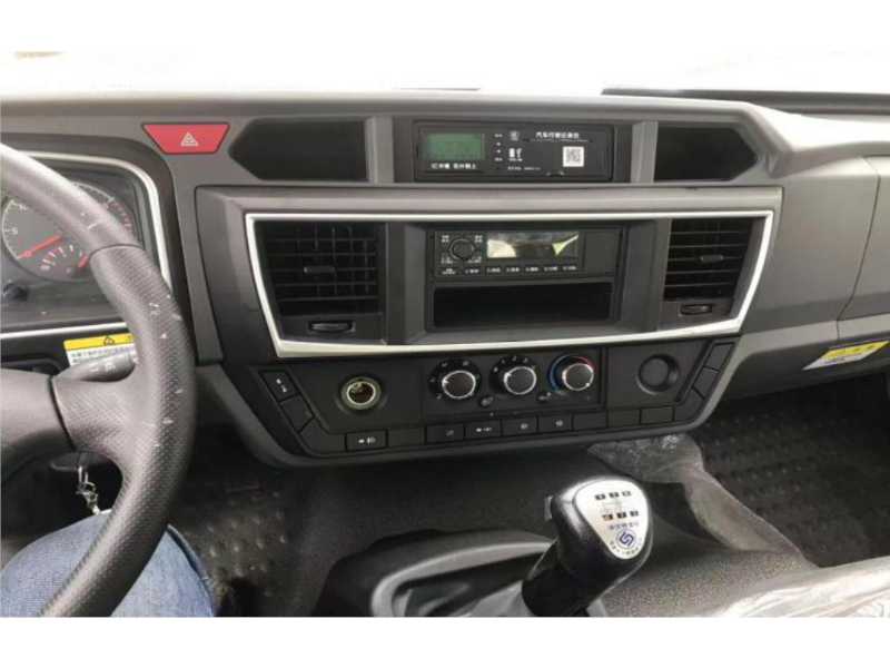 Dayun Winning 8-Ton Mixer Truck