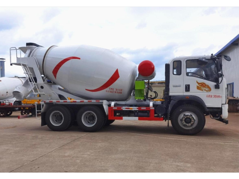 Shagang Homa rear-eight-wheel mixer truck