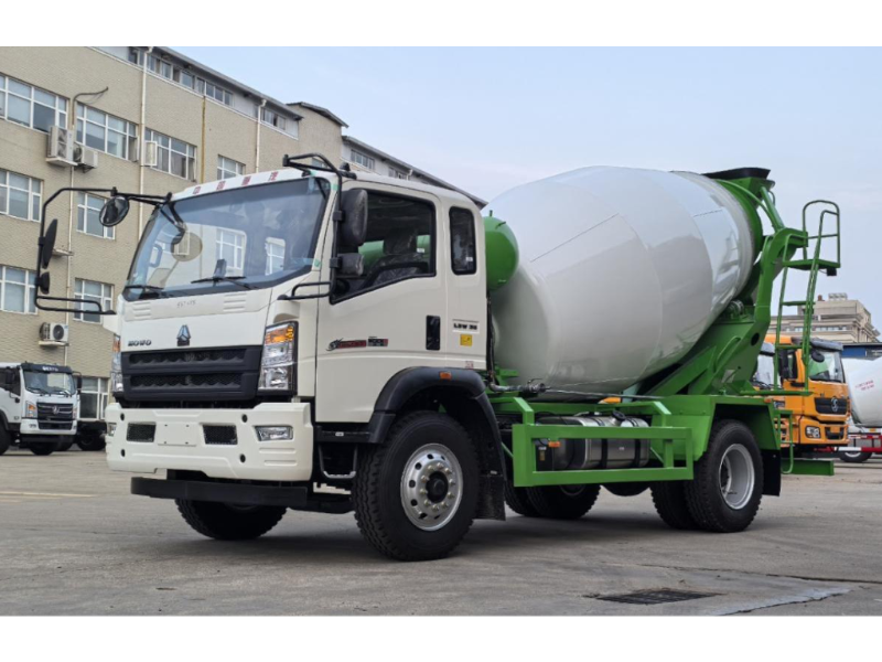 Shagang Haowo 4X2 single-axle mixer truck