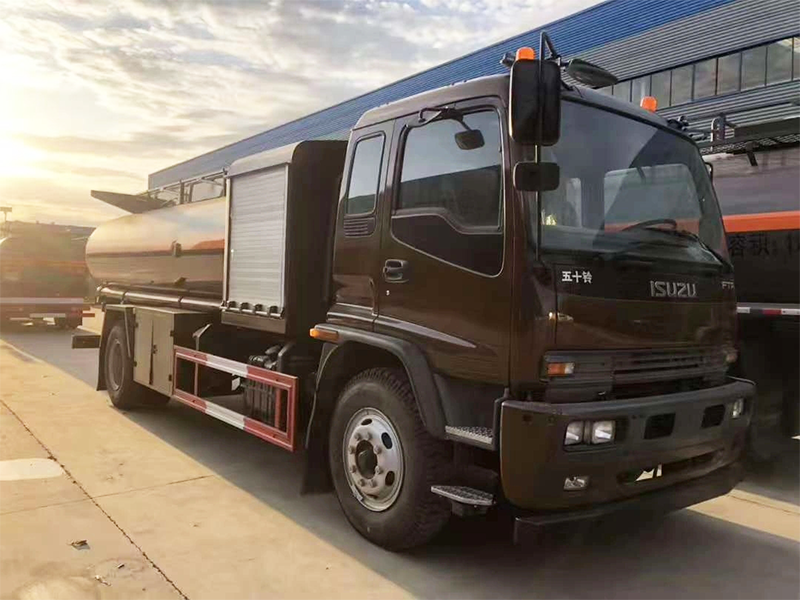 ISUZU FTR Aircraft Refueling Truck