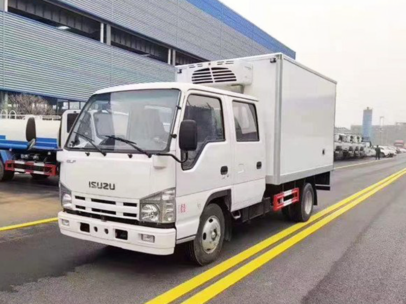 ISUZU 100P Double-Seated Refrigerated Truck