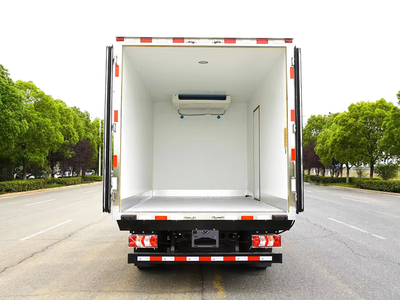 JAC Jianghuai Junling V5 Refrigerated Truck