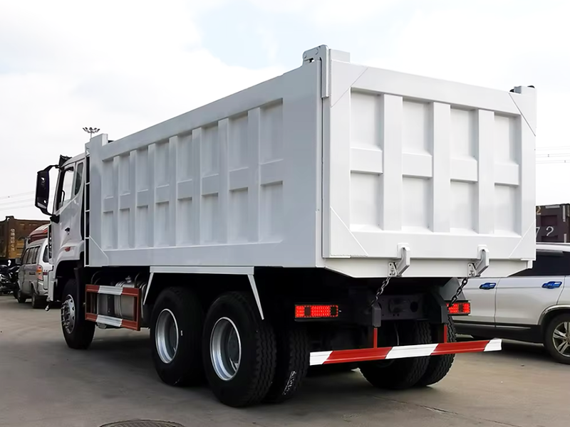 Shaguo Howo 6x4 right-hand drive 380-horsepower 8x4 10-wheel 40-ton covered dump truck