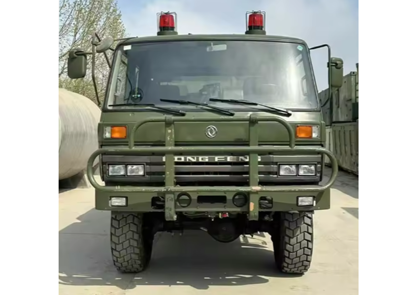 Dongfeng fire engine, Cummins 190 horsepower, 6-speed transmission