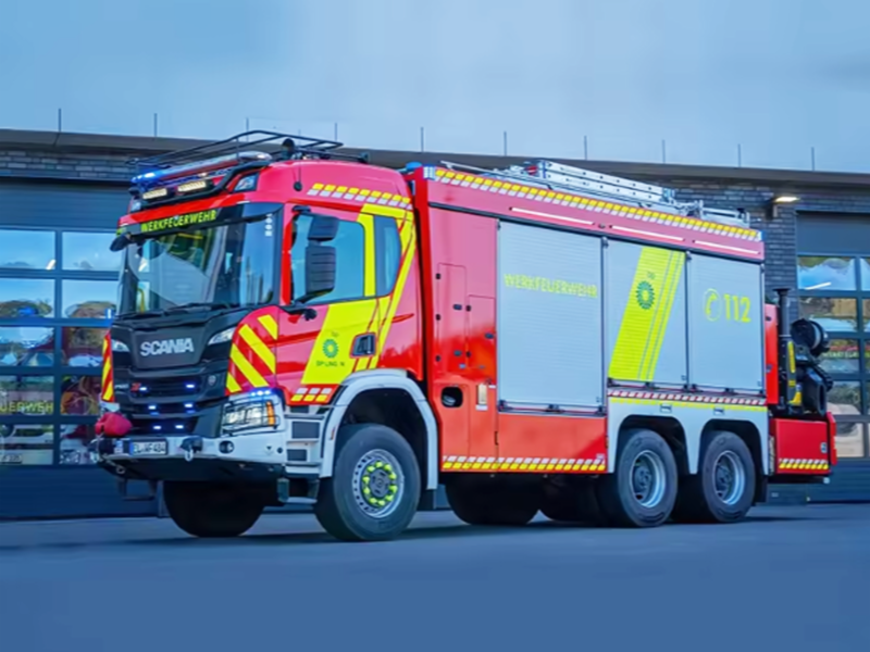 Heavy-duty fire truck - 12,000 liters, 6x4 water tank fire-fighting vehicle
