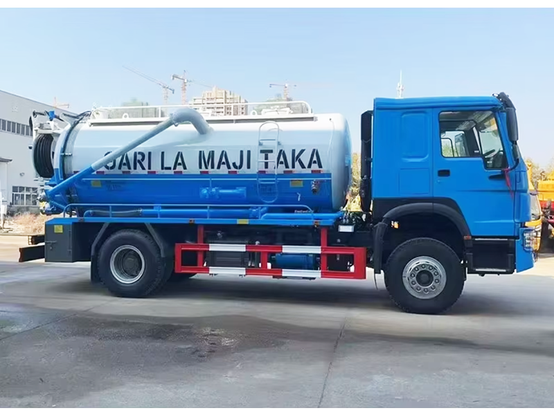 Shagang 4X2 sewage truck with a capacity of 12 cubic meters