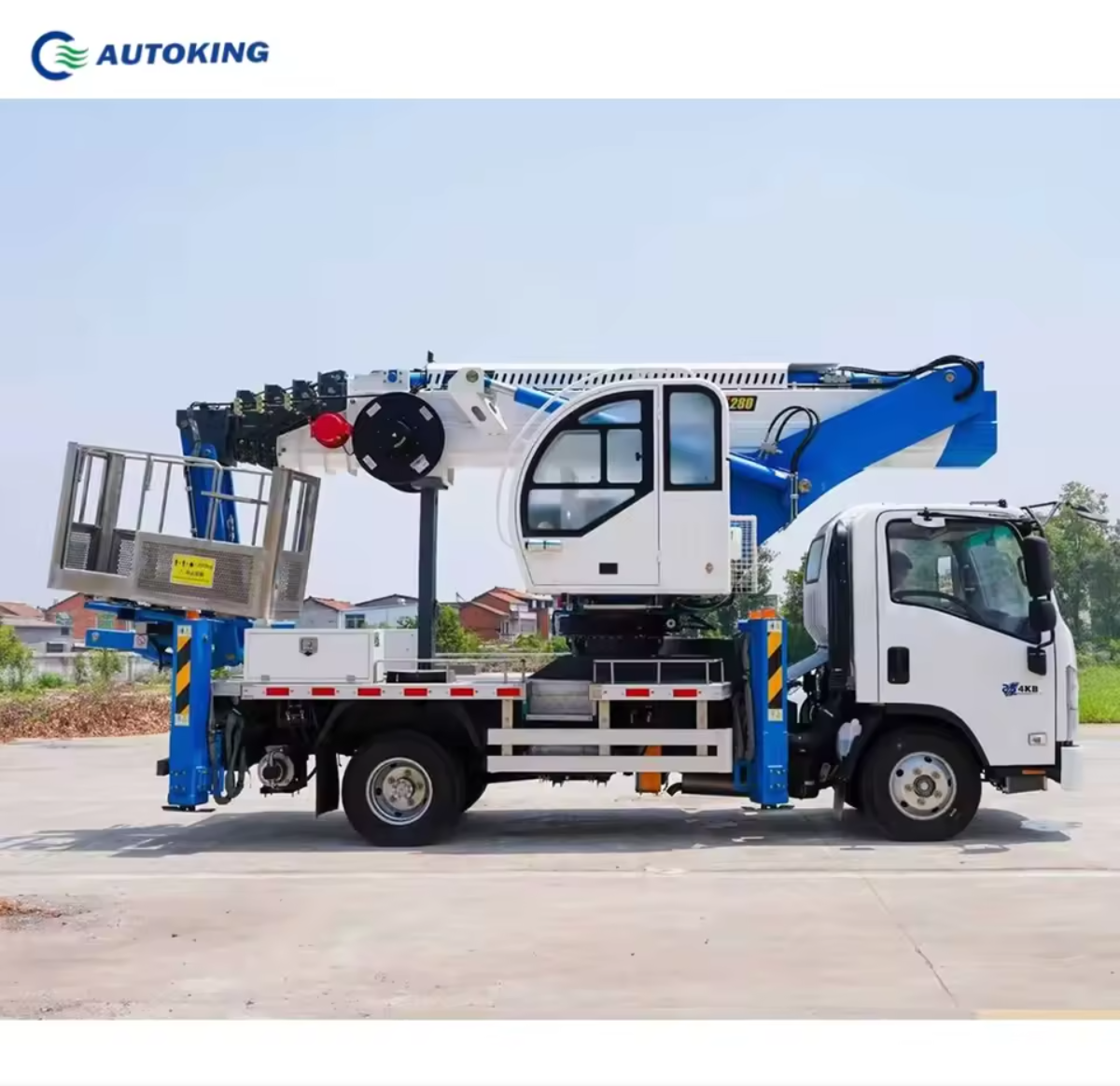 Camion Isuzu pour opérations en haute altitude, camion plateforme aérienne QingLing Isuzu 28m avec petit bras